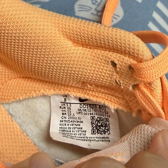 Nike Dunk Low Orange Pearl Women’s US 8 Sneakers DD1503-801 Shoes Athletic Y2K - Picture 8 of 9